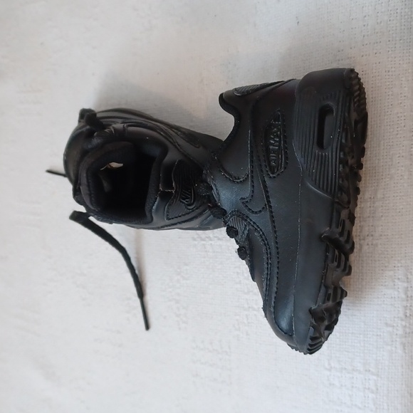 Nike Air Max Black Size 4C Shoes - Picture 5 of 5